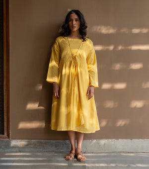 STRIPED WOVEN CAPE SET