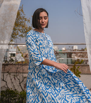 Blue Printed Cotton Pintucked Midi Dress