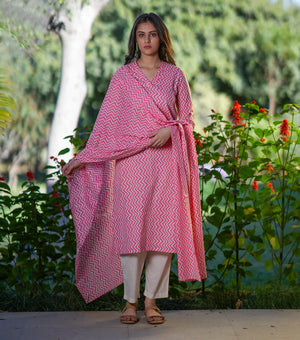 Pink Cotton Printed Kurta Set