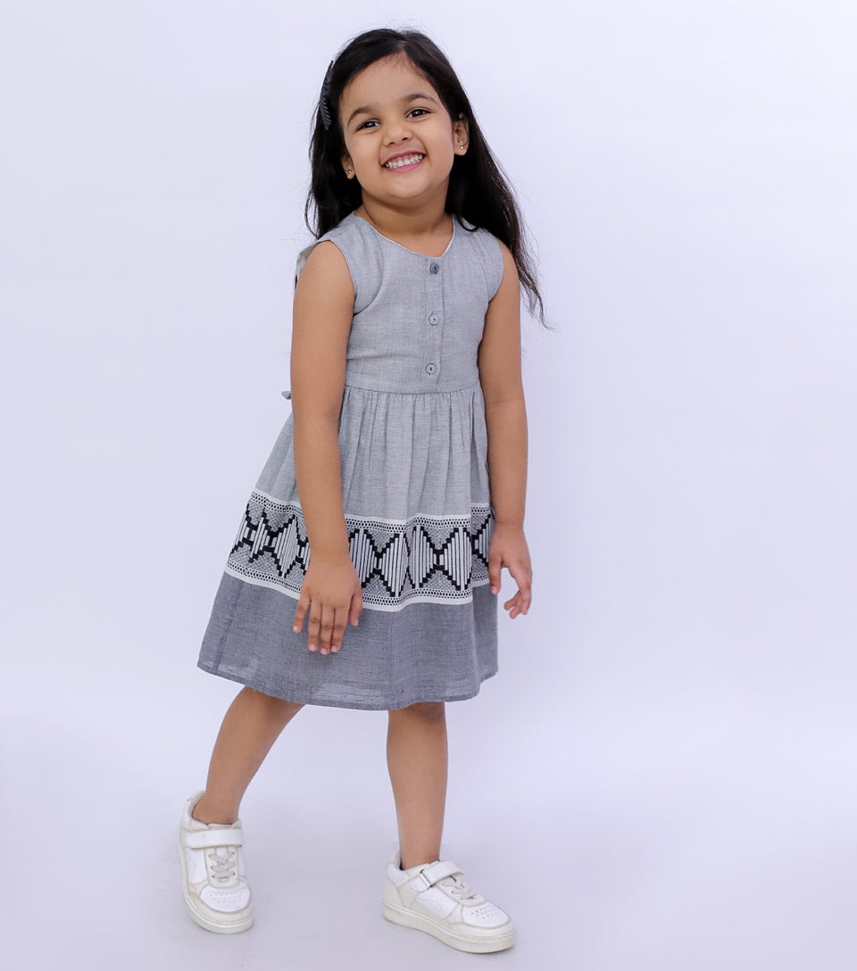 WOVEN DESIGN GATHERED DRESS FOR GIRLS