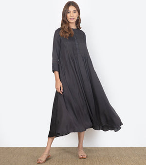 Black viscose dress