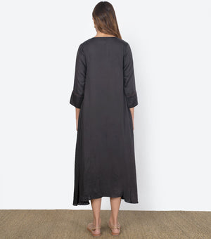 Black viscose dress